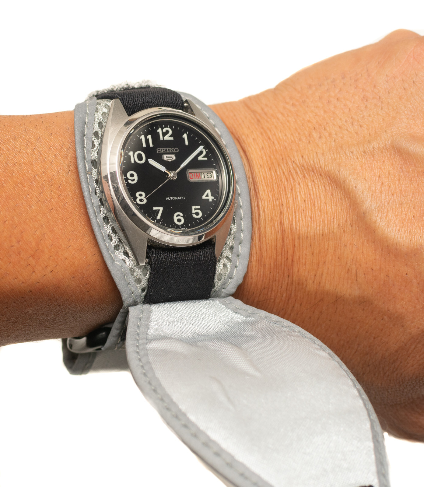 Gray Nylon Hook & Loop Watch Band 16–20mm w/ Cover – Fits Timex Fastwrap