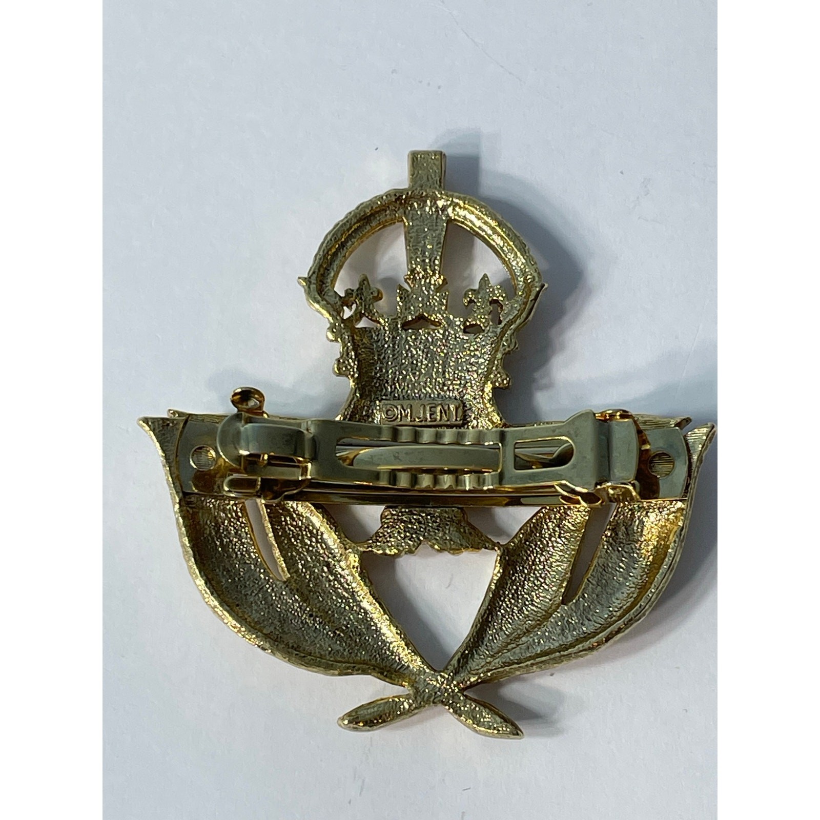 Vintage MJ ENT Clip Brooch Gold Tone Heraldic Royal Air Force Eagle Crown UK