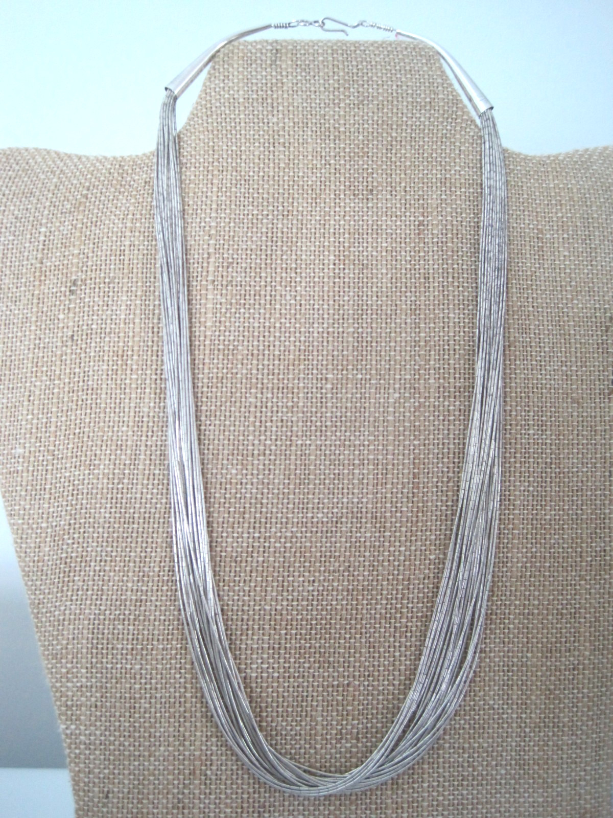 VTG Native American 20 Inch Sterling Silver Liquid Silver Necklace 20 Strands