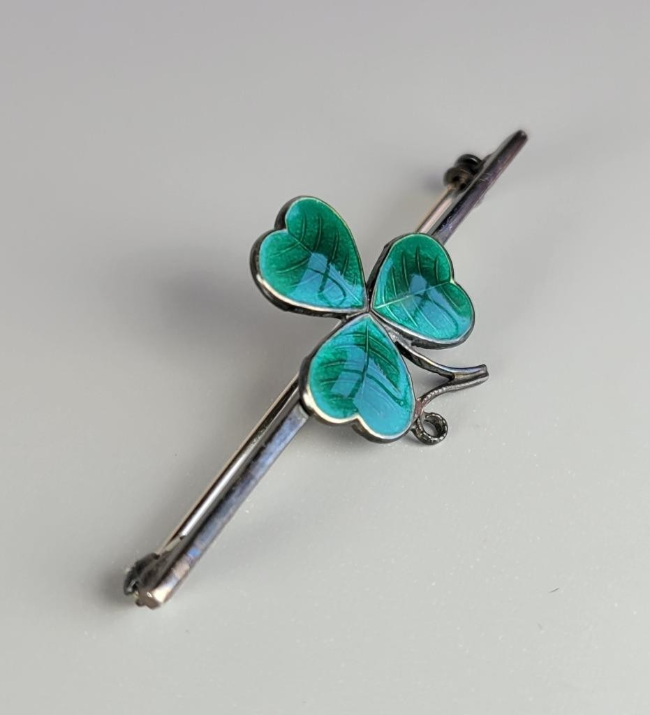 Vintage Green Enamel Sterling Silver Brooch Shamrock 3 Leaf Clover Bar Pin