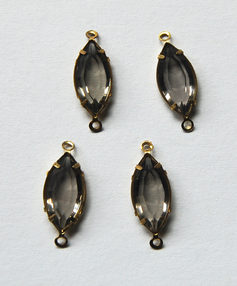 VINTAGE 4 BLACK DIAMOND GLASS in brass NAVETTE MARQUIS CONNECTOR BEAD BEADS