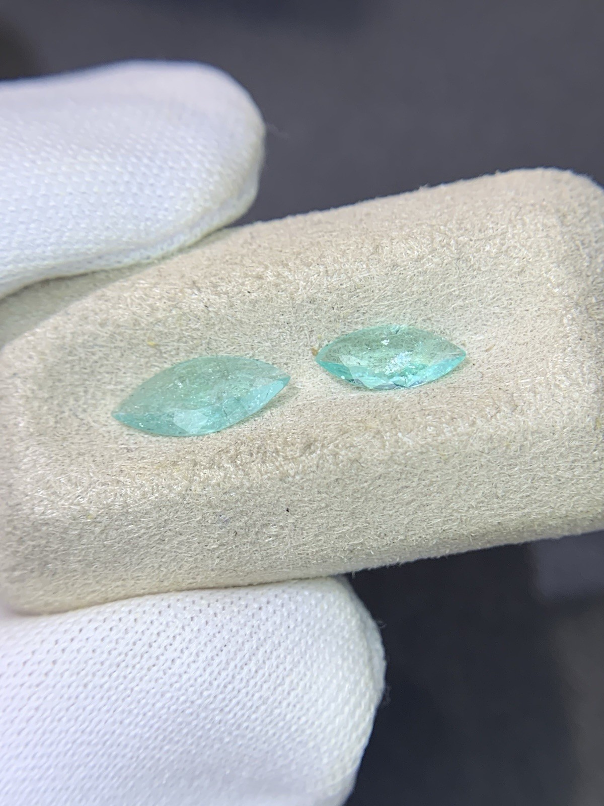 0.82Ct 2pcs Pariaba tourmaline