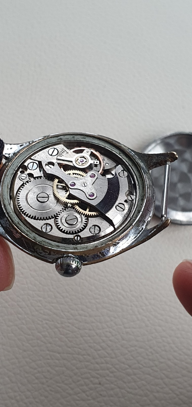 Vintage Men’s Lisona De Luxe Watch, French-Made Cal. HP 127, Mid-20th Century