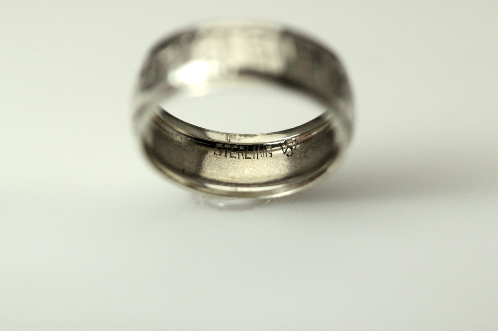 925 Sterling Silver Size 7.75 Patterned 7.3mm Concave Court Band Ring (RIN5256)