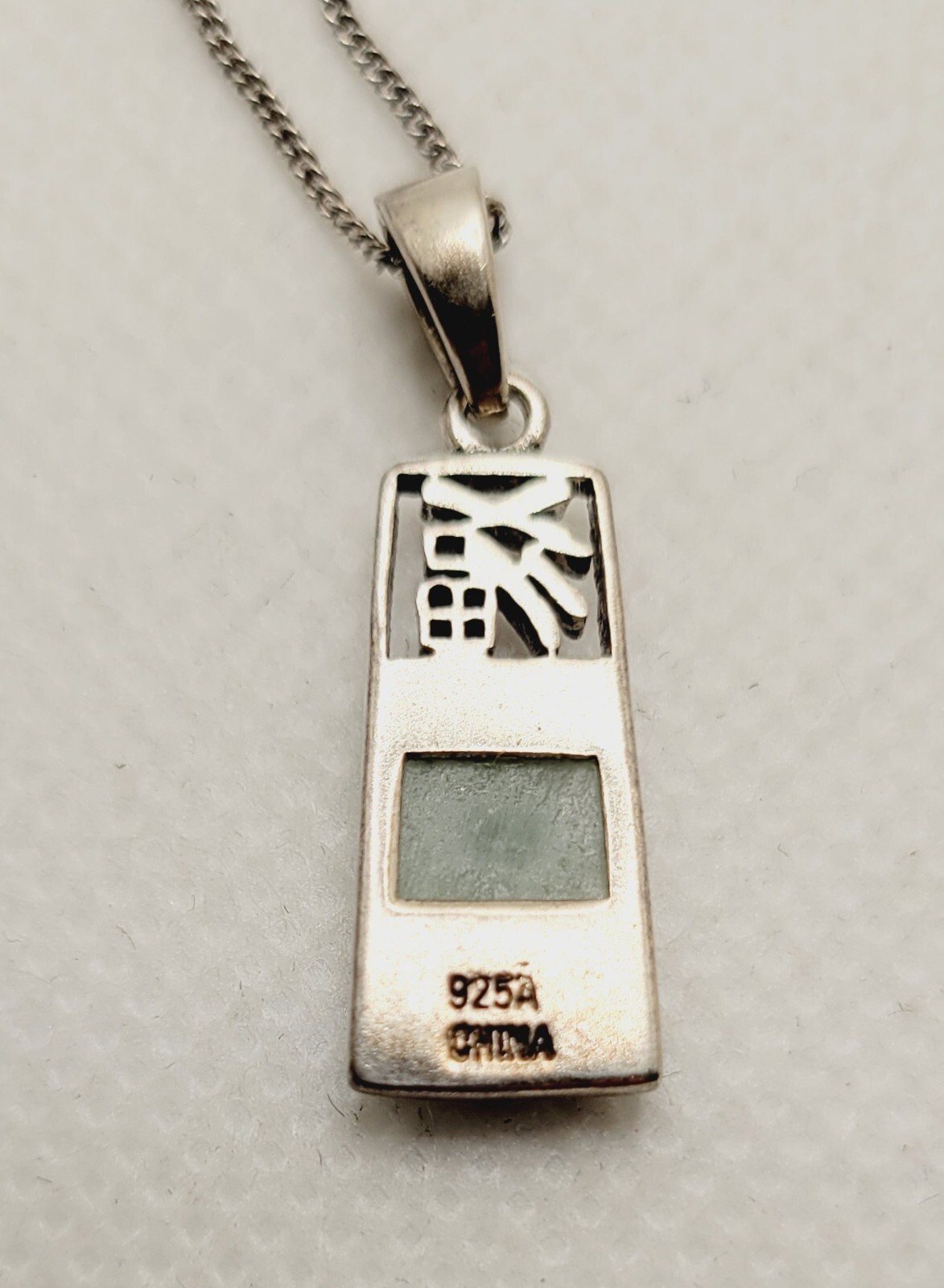 Vintage Jade and Marcasite Pendant Necklace 925 Sterling Silver 15″ Curb Link