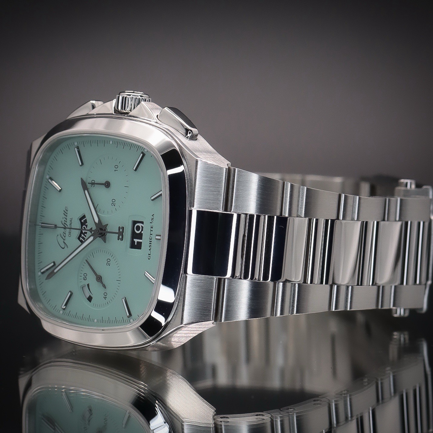 GLASHÜTTE Seventies Chrono Panorama Date Turquoise 1-37-02-15-02-70 Full Set