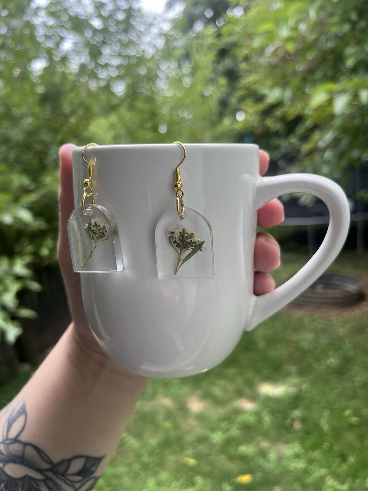 Clear Resin Arch Dangle/Drop Earrings w/ Dried Flower Inclusions Hook Closure