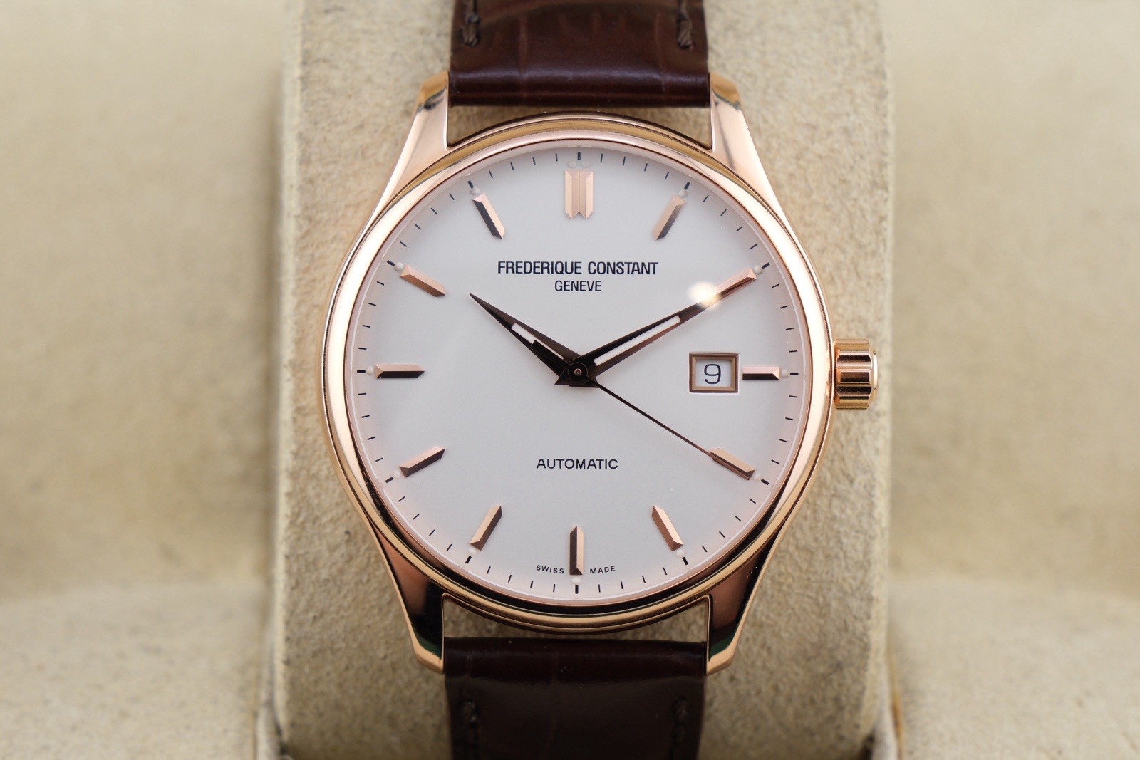 Frederique Constant White Dial FC-303V5B4 Men’s Watch Swiss Automatic 40mm MINT