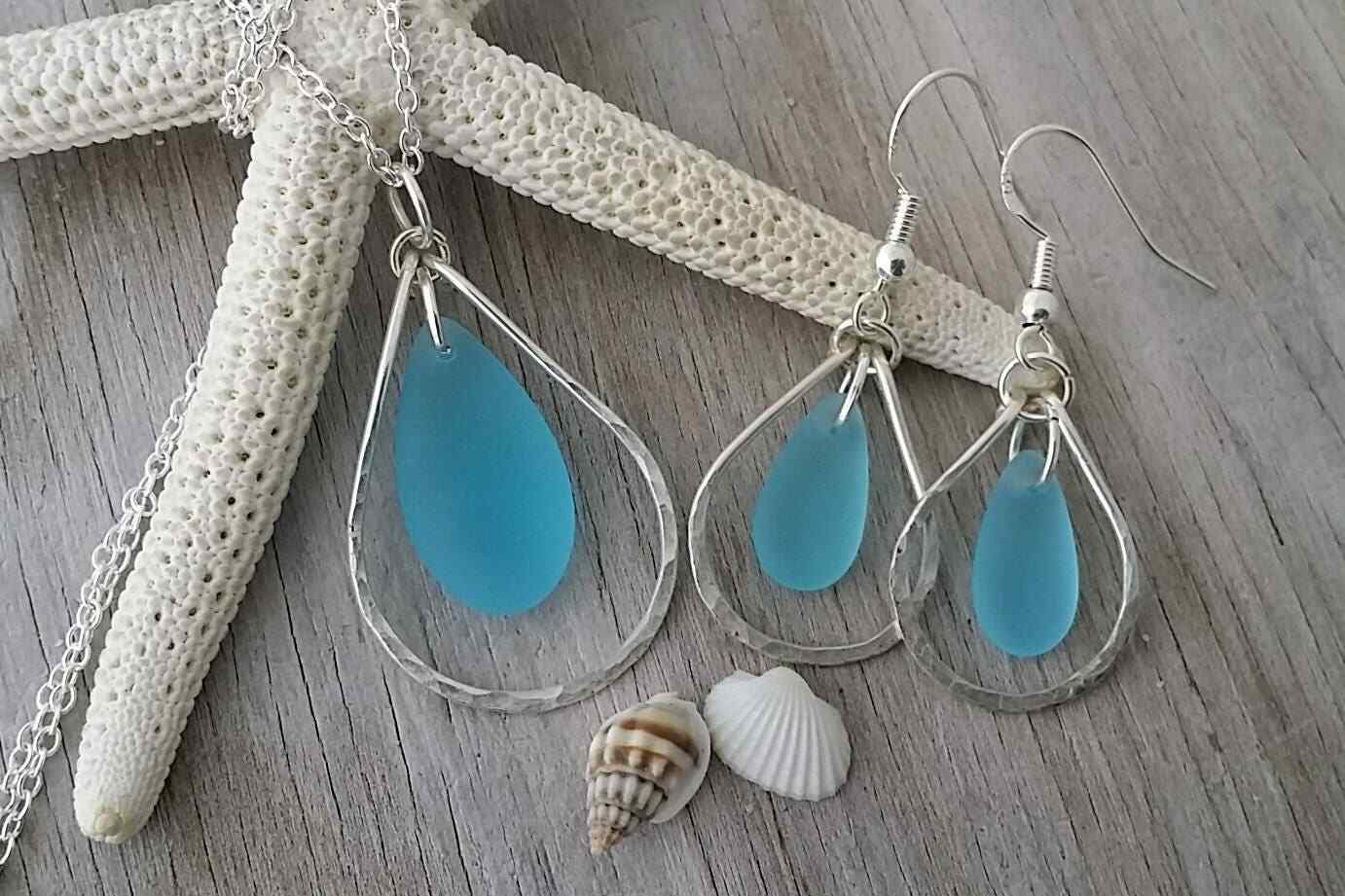 Hawaiian Jewelry Set, Hammered Wire Loop Necklace Earrings Jewelry Set,