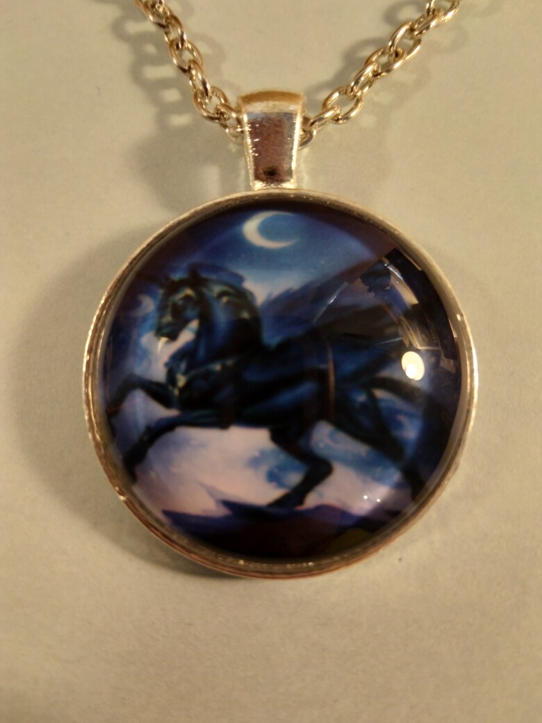 Pegasus pendant on 19 1/2 inch Silver necklace 249097