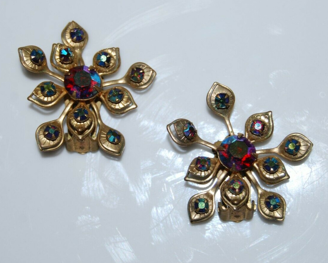 ELEGANT VTG MCM COUTURE IRIDESCENT RHINESTONES GOLDEN FLOWER SPRAY CLIP EARRINGS