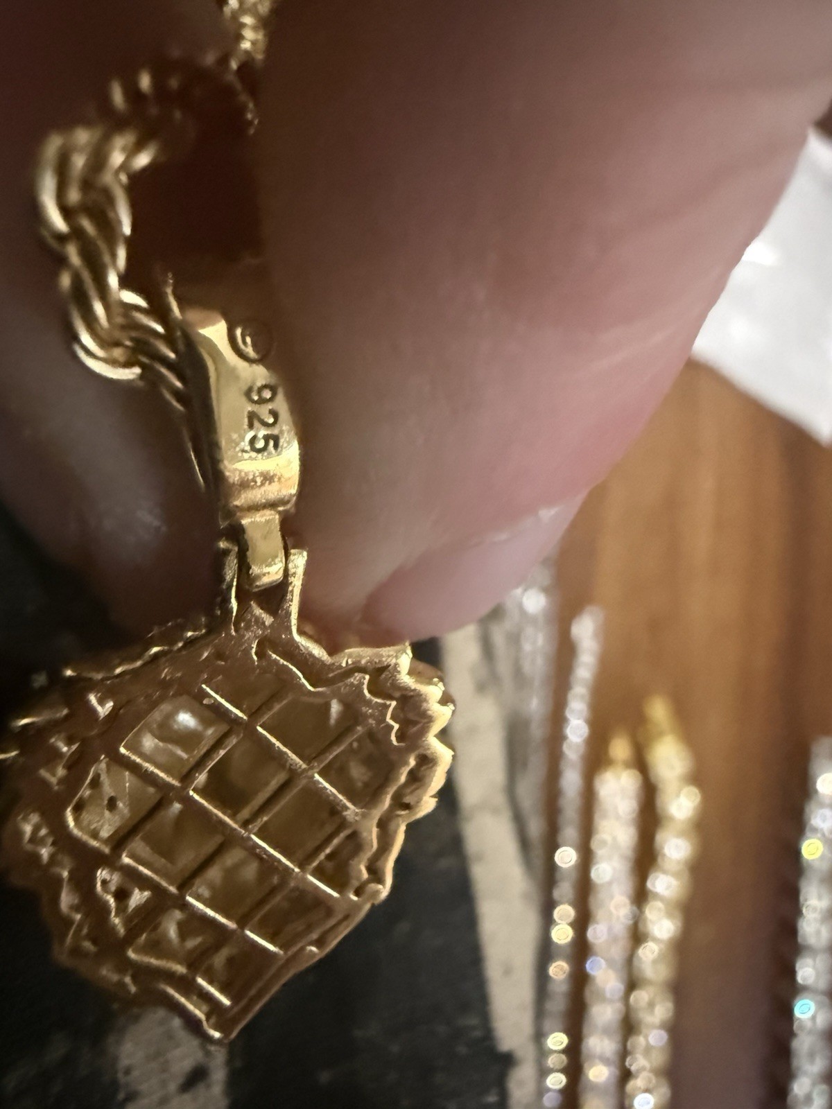 14K Yellow Gold Rope Chain Necklace Lion Head Pendant Pavé Round Diamonds