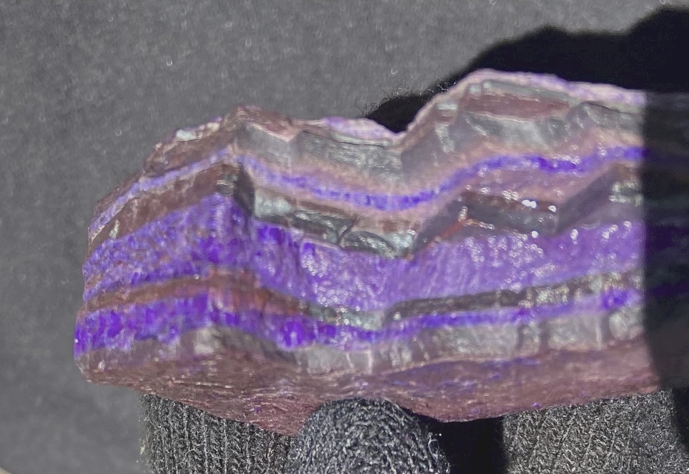 SUGILITE GEL VEINS in MANGANESE ORE LAYERED LARGE ROUGH 142 GRAMS- 5 Oz’s RSA