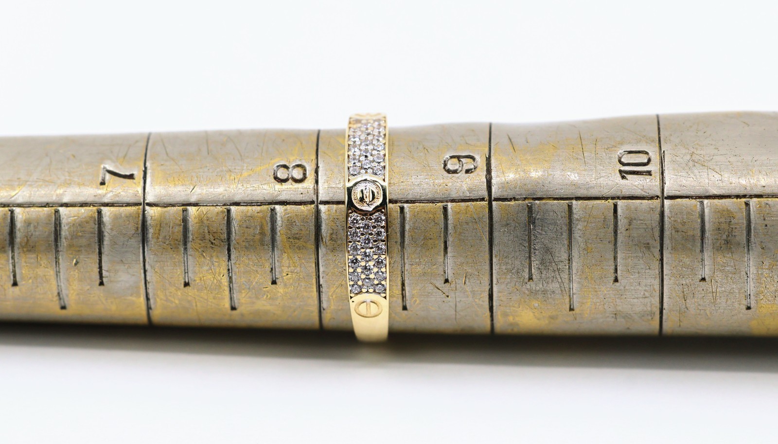 14K Solid Yellow Gold CZ Pave Womens Stackable Band Ring Screw Motif – Size 8.25