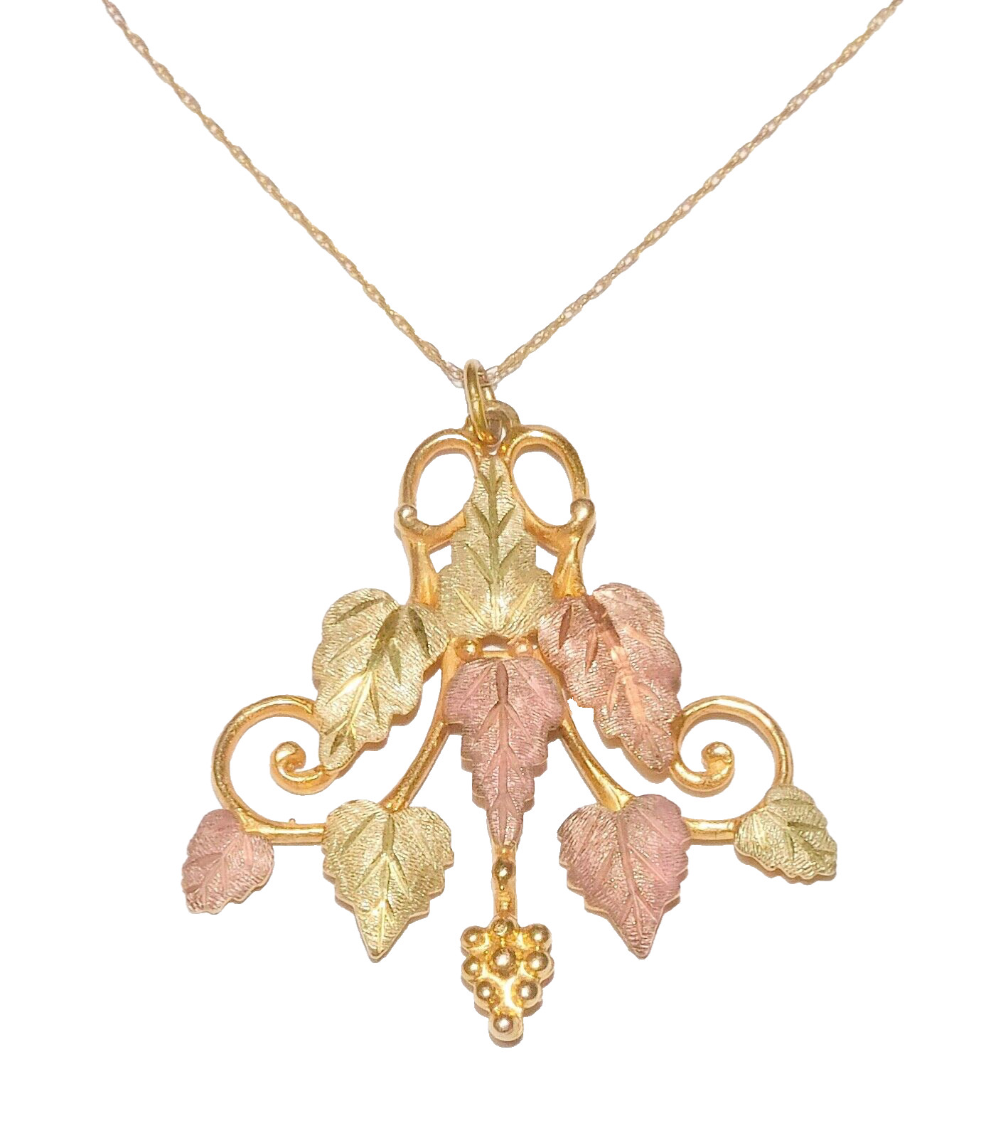 Black Hills Gold 10k Landstrom’s Pendant Necklace 10k Chain