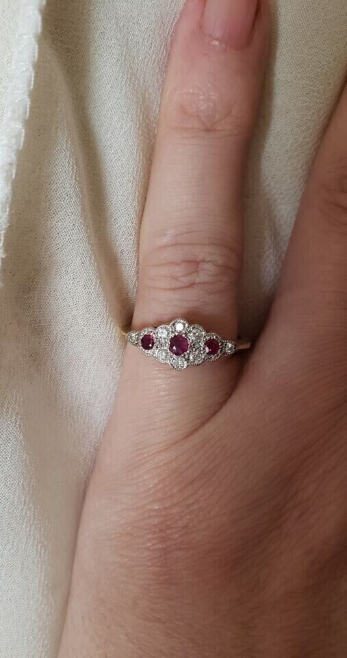 Round Cut Simulated Garnet Women’s Pretty Wedding Ring In 14k Yellow Gold Plated