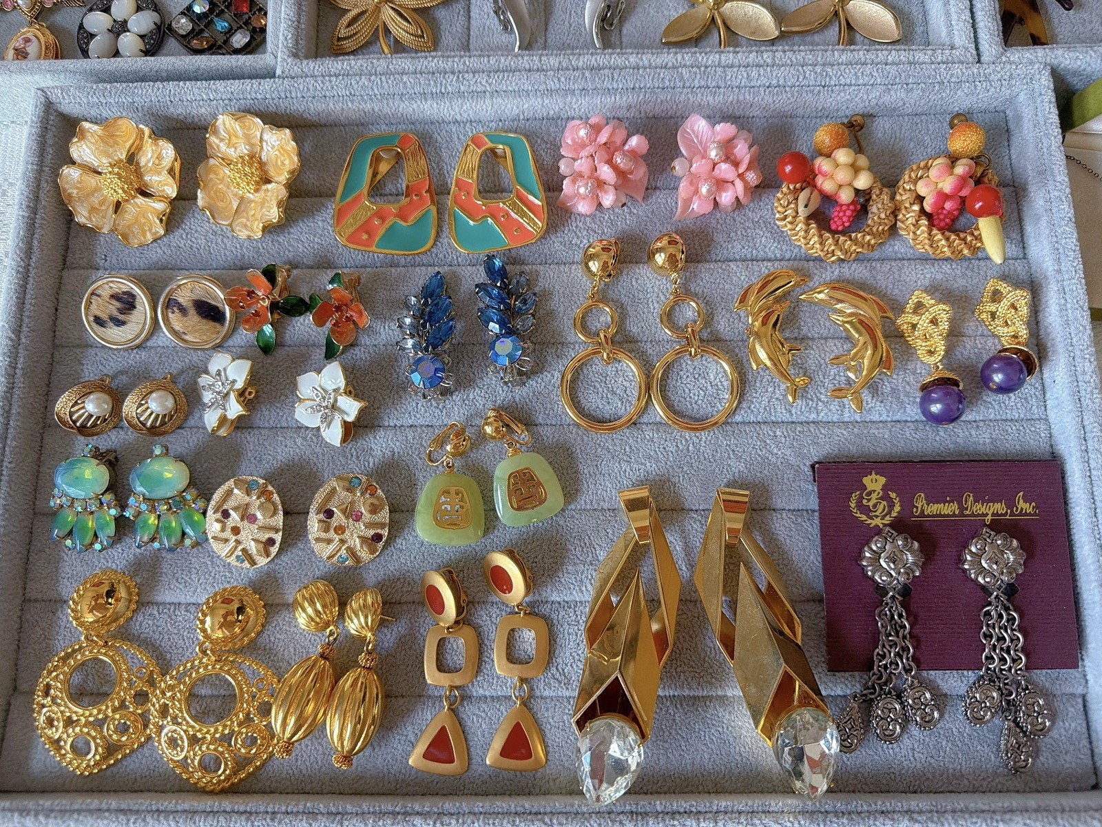 Exquisite Vintage High End Jewelry Lot 114 Juliana Vrba Miriam Haskell& More