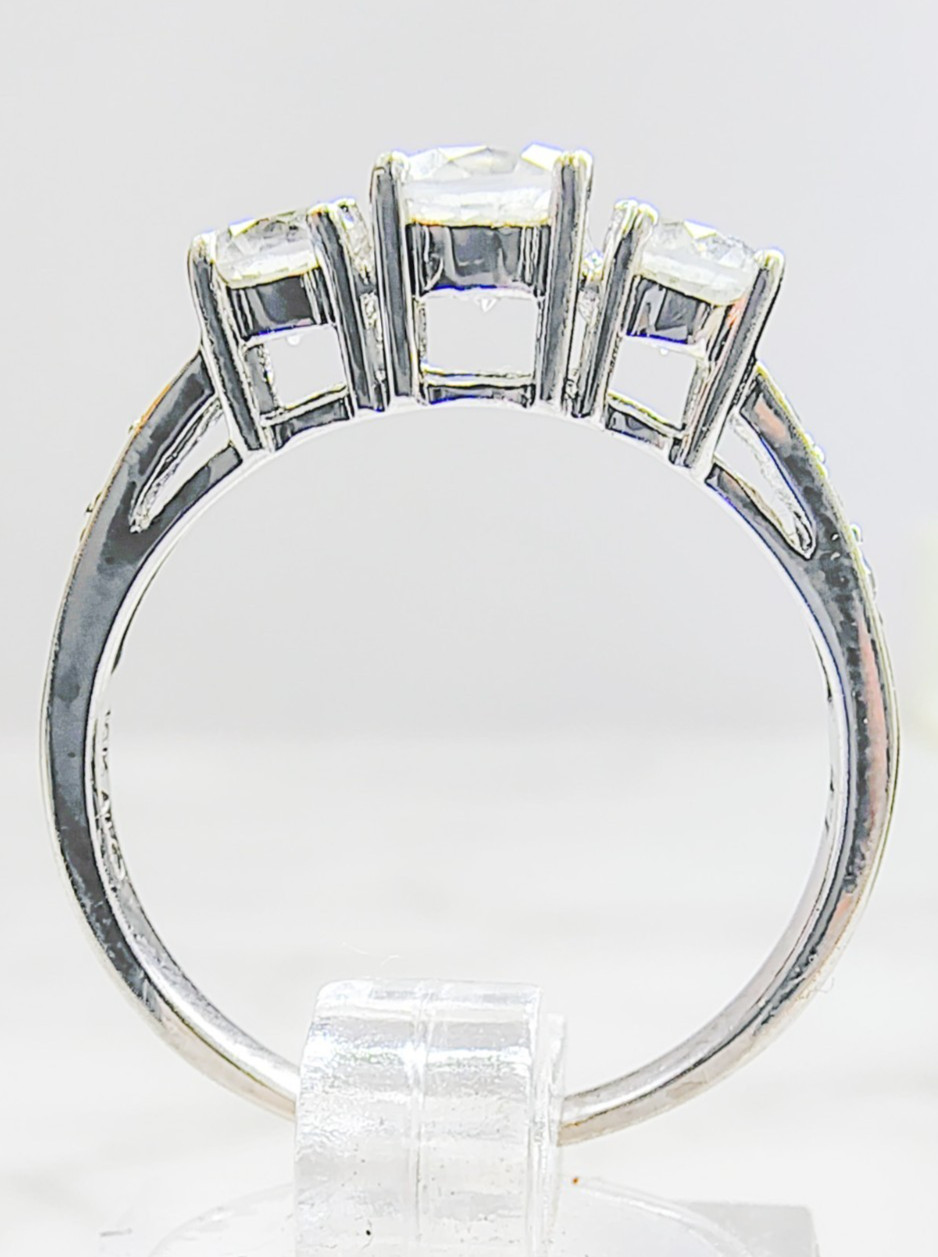 Andin 10K White Gold 1.00CT Diamond Ring • Size 8 • 9 Diamonds • 2.58g