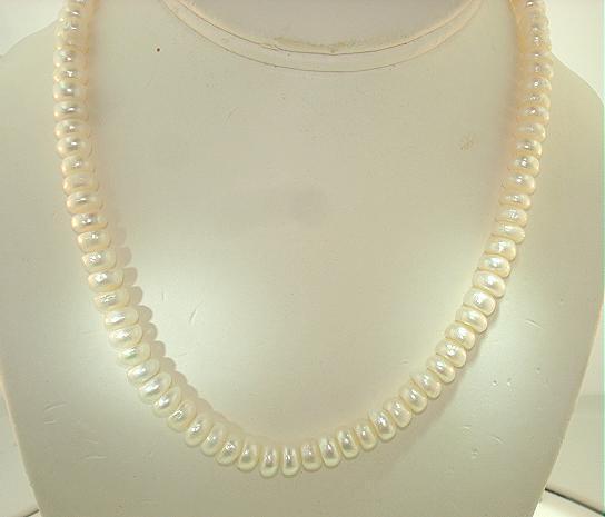 7.5MM CULTURED FRESHWATER WRINKLED WHITE BUTTON PEARL NECKLACE YGP CLASP 17.0″