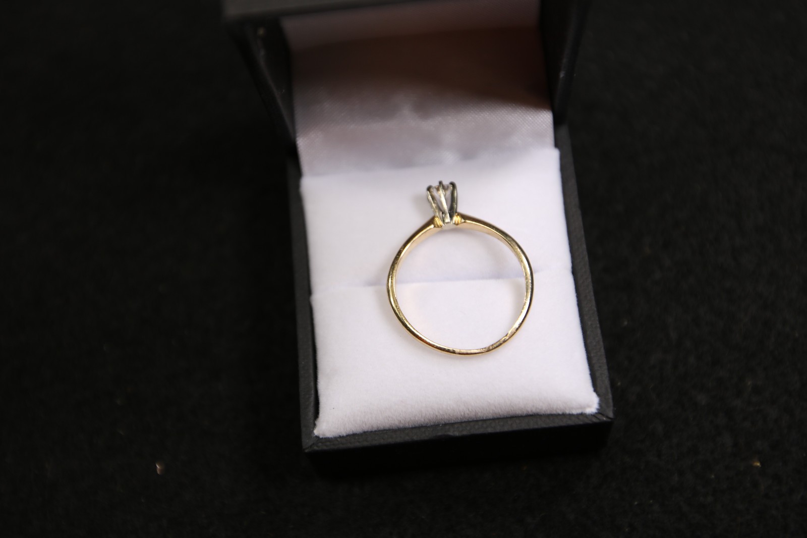 CF Engagemnet Diamond Ring .20 Carat 14K Yellow Gold 2.4 Grams .20 TCW Sz 9 F/S