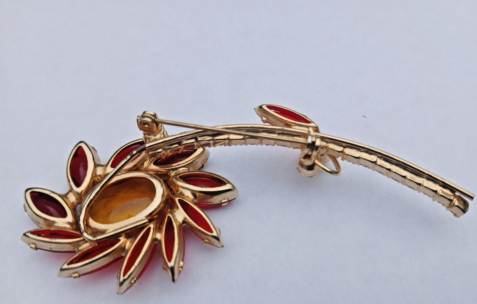 D&E Juliana Verfified Rhinestone flower brooch