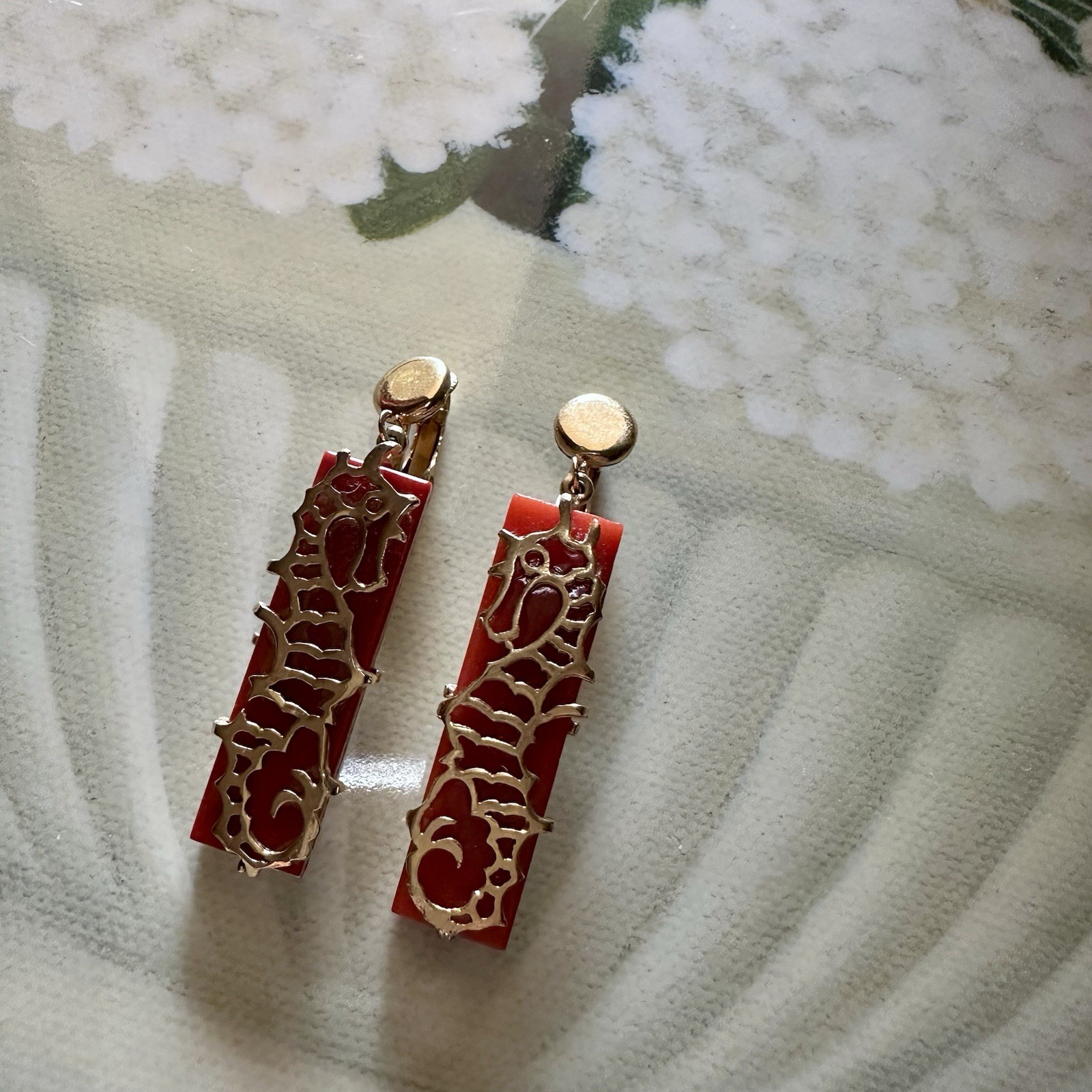 Rare Signed Boucher Seahorse Clip Earrings Red Glass Gold Tone Nautical VTG