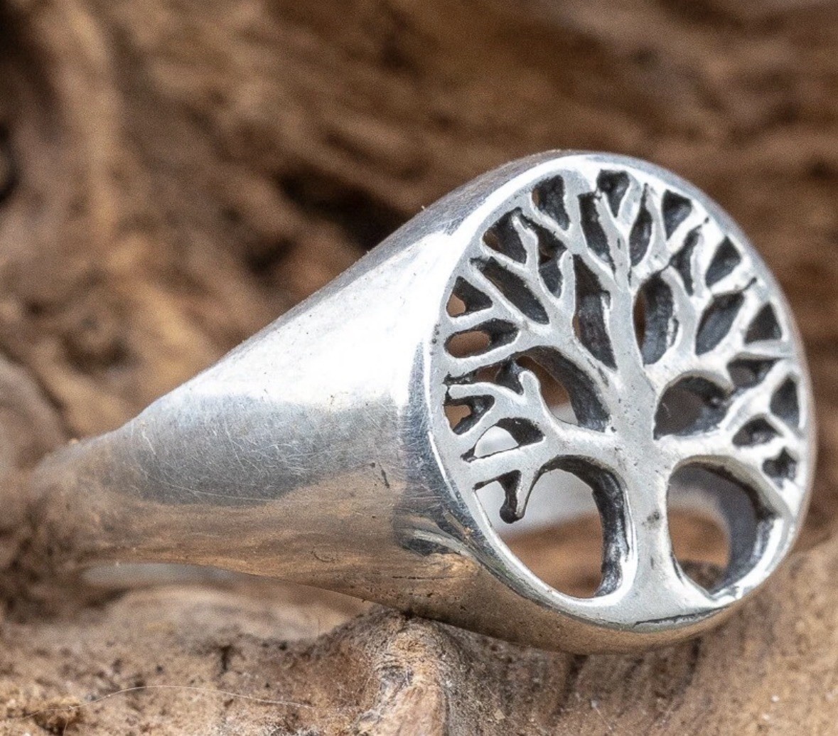 Stamped Sterling Silver .925 Tree of Life Round Signet Band Ring • Size 7