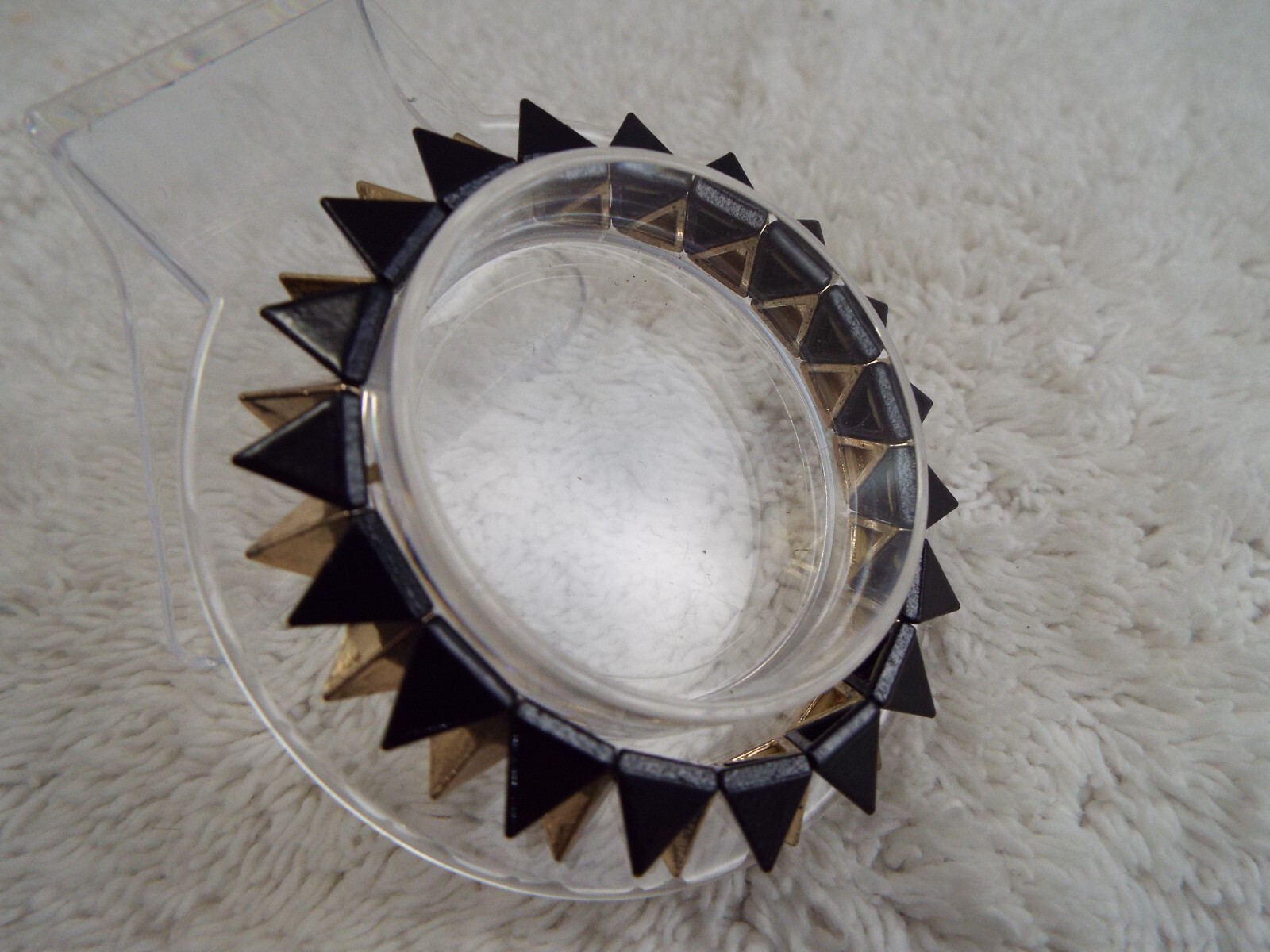Goldtone Black Spike Stretch Bracelet (A67)