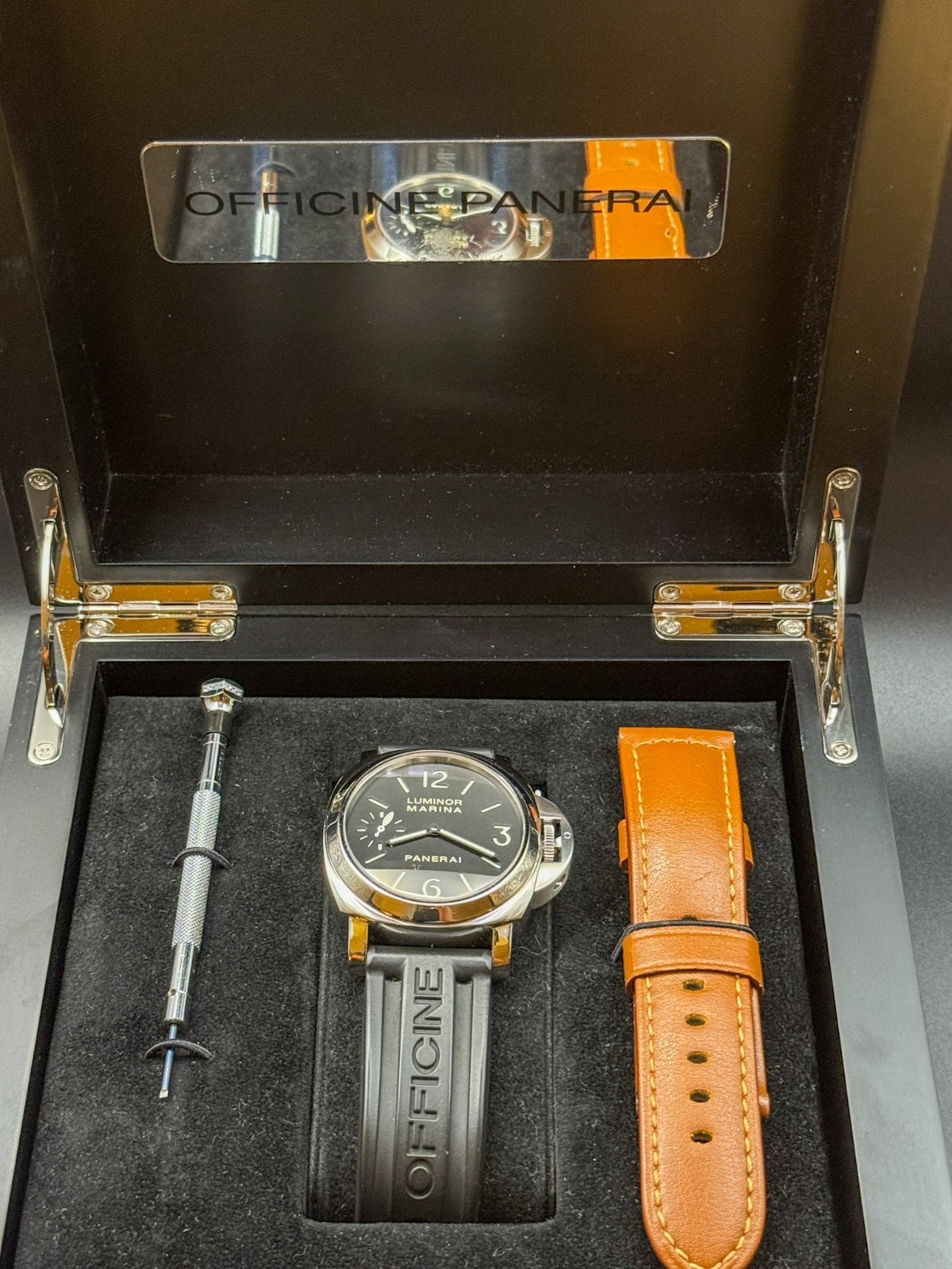 Panerai PAM111 Luminor Marina Men’s Black Watch – PAM00111 R Series Box Papers