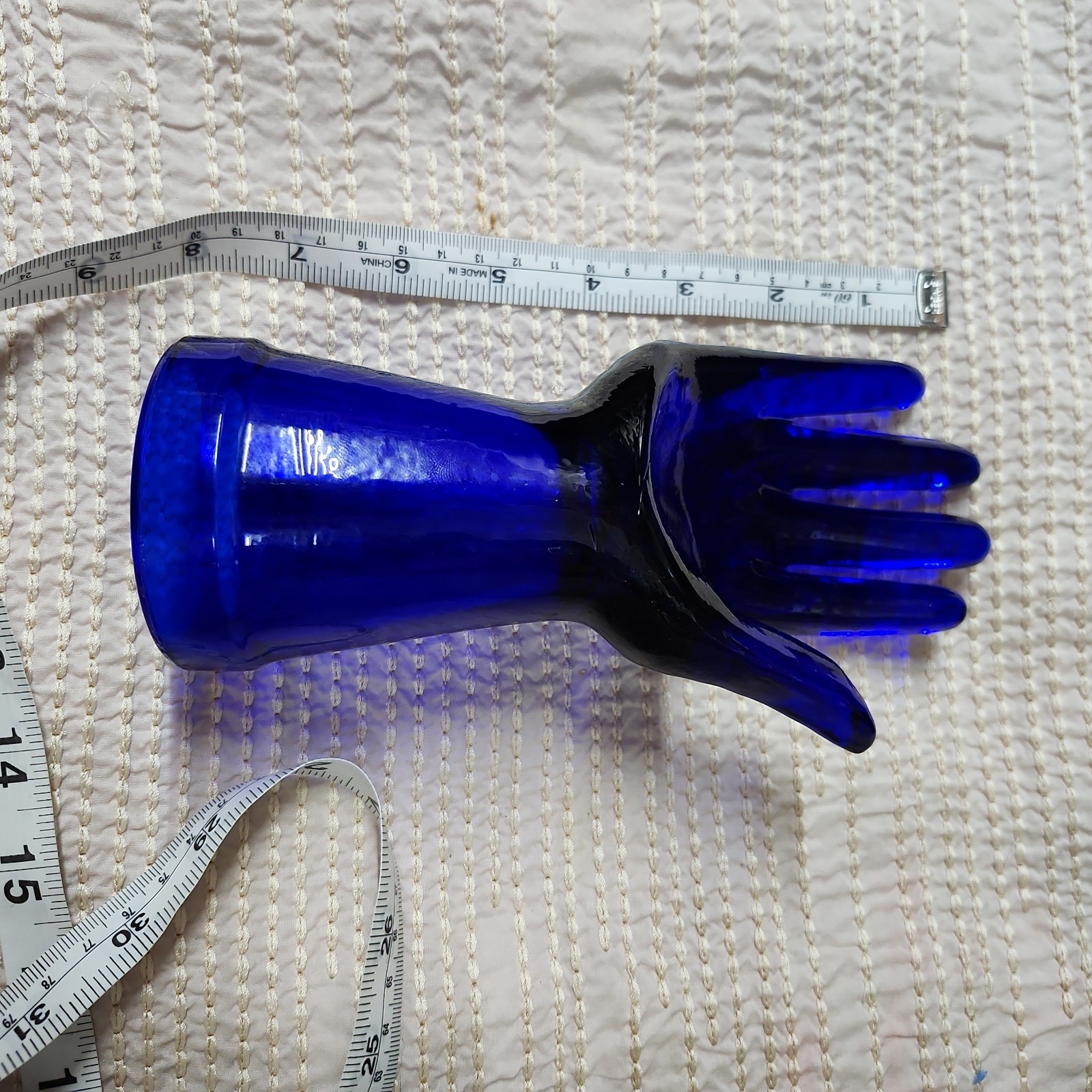 Vintage Cobalt Blue Glass Hand Mannequin Jewelry Display Ring Holder 8″…