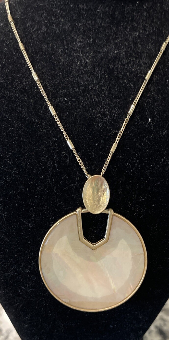 Canvas Style Charm Mother Of Pearl Circle Pendant Necklace Gold Tone Jewelry 36”