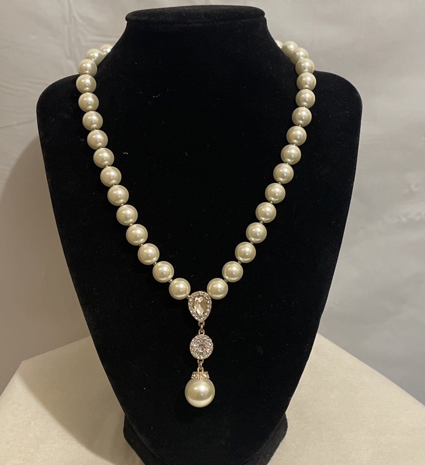 Signed CHARTER CLUB Gold tone Faux Pearls Rhinestone Necklace