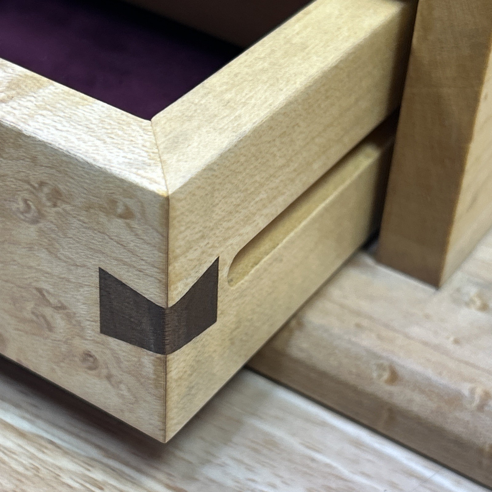 Jewelry Box Handmade Artisan Birdseye Maple Walnut Accent Inlay Lined Dovetail