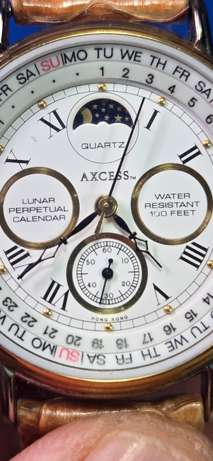 VINTAGE AXCESS SPORT CALENDAR MOON PHASE QUARTZ MEN’S GOLDEN BROWN DRESS WATCH