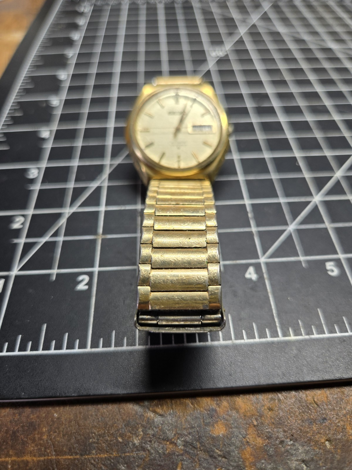 vtg seiko gold tone 5606 7010 automatic 25j 10k rgp band selfwinding