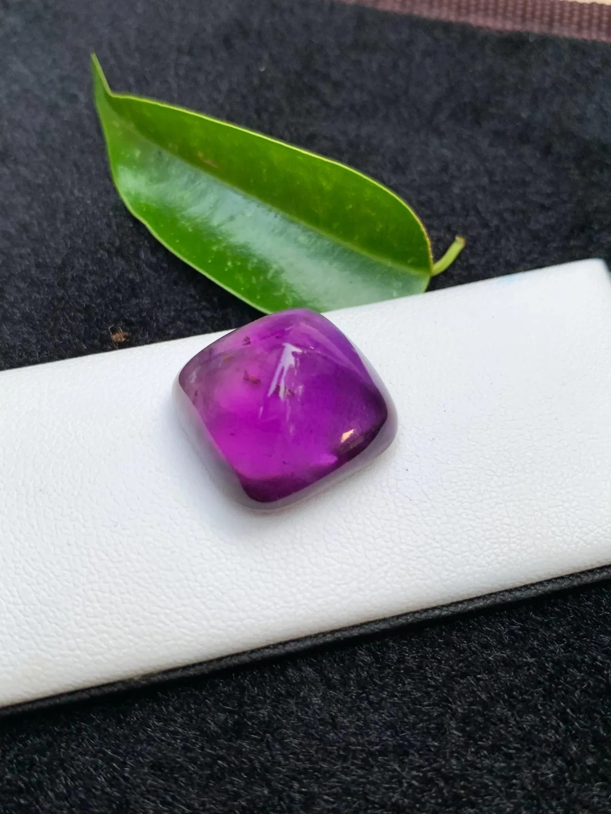 27.25 ct Sugarloaf Cabochon Amethyst: Bolivian Collector’s Gem
