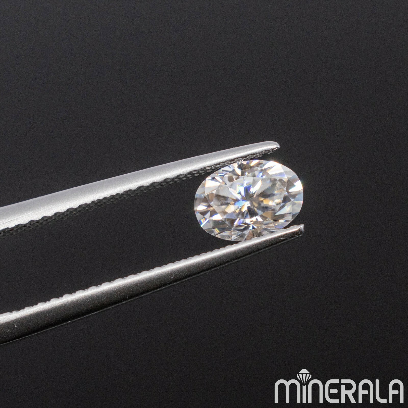LAB MOISSANITE OVAL FACETED DIAMOND CUT D – E WHITE COLOR VVS CLARITY WP0271F