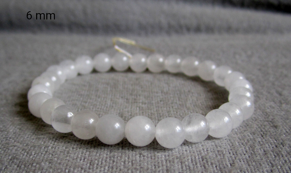 Bracelet made of snow quartz – spheres Ø 6 mm + 8 mm / 15-20 cm – elastic