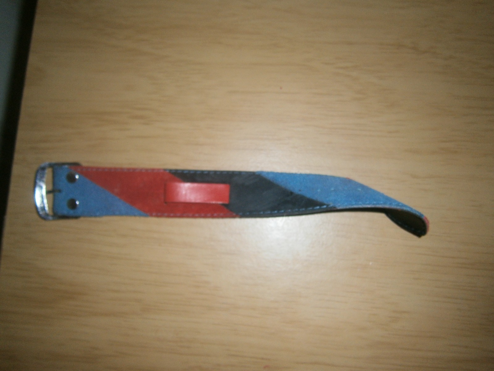 Vintage red/black Blue 1 piece strap.24mm &10 mm central.Oldstyle Eire(E26a4a