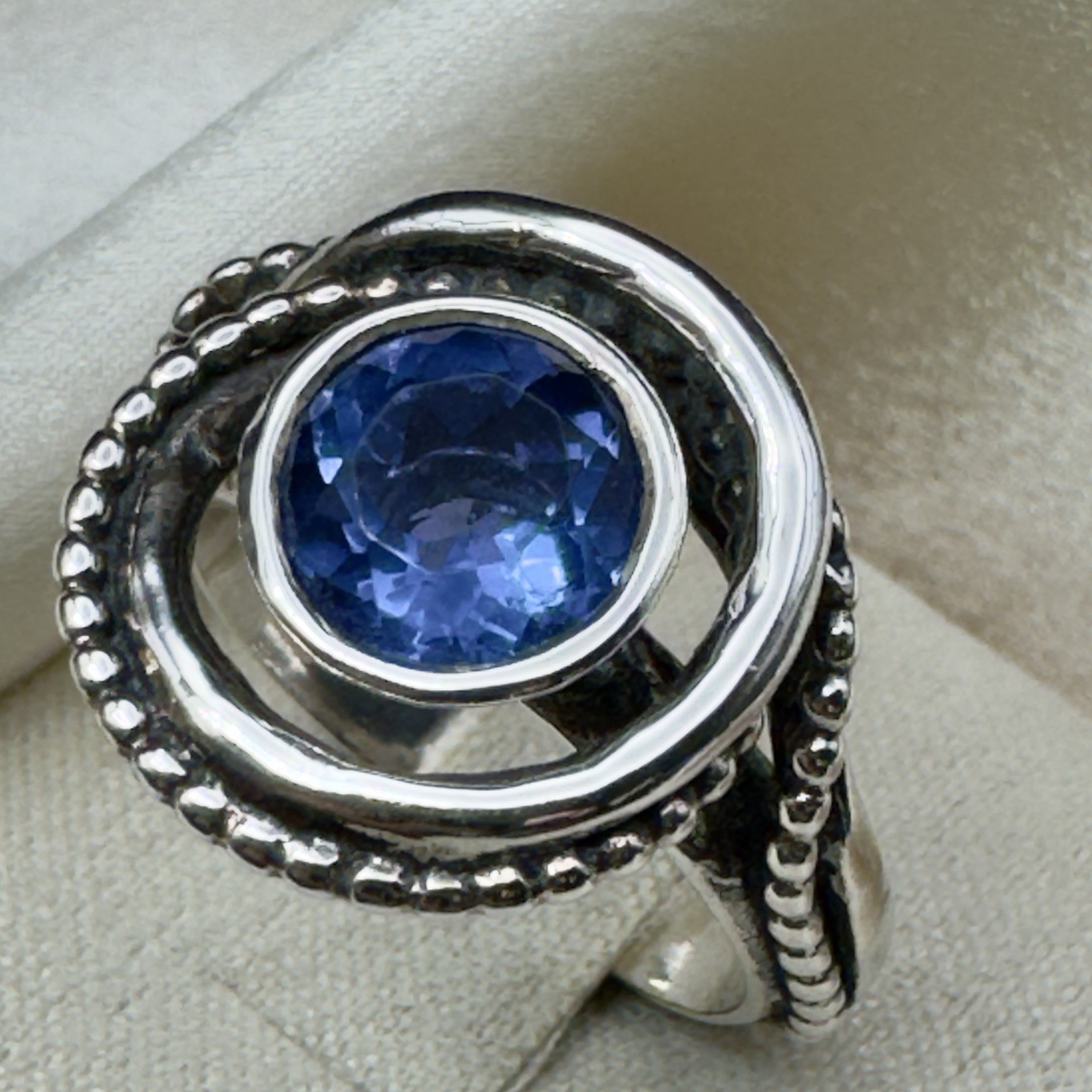 925 PZ Israel Sterling Double Band Ring w/ Faceted Iolite Gemstone Sz 8