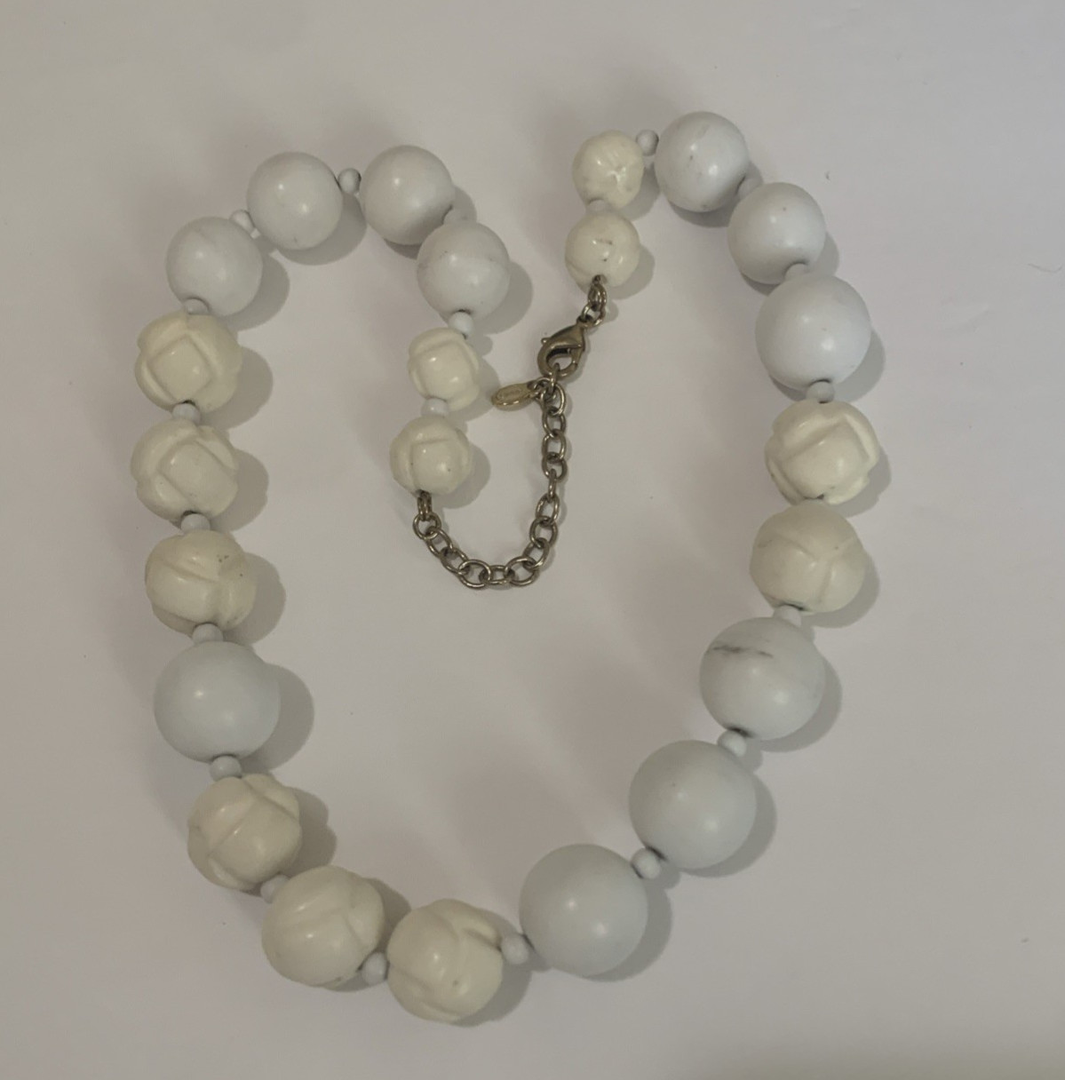 Vintage Monet White & Cream Plastic Bead necklace. N48