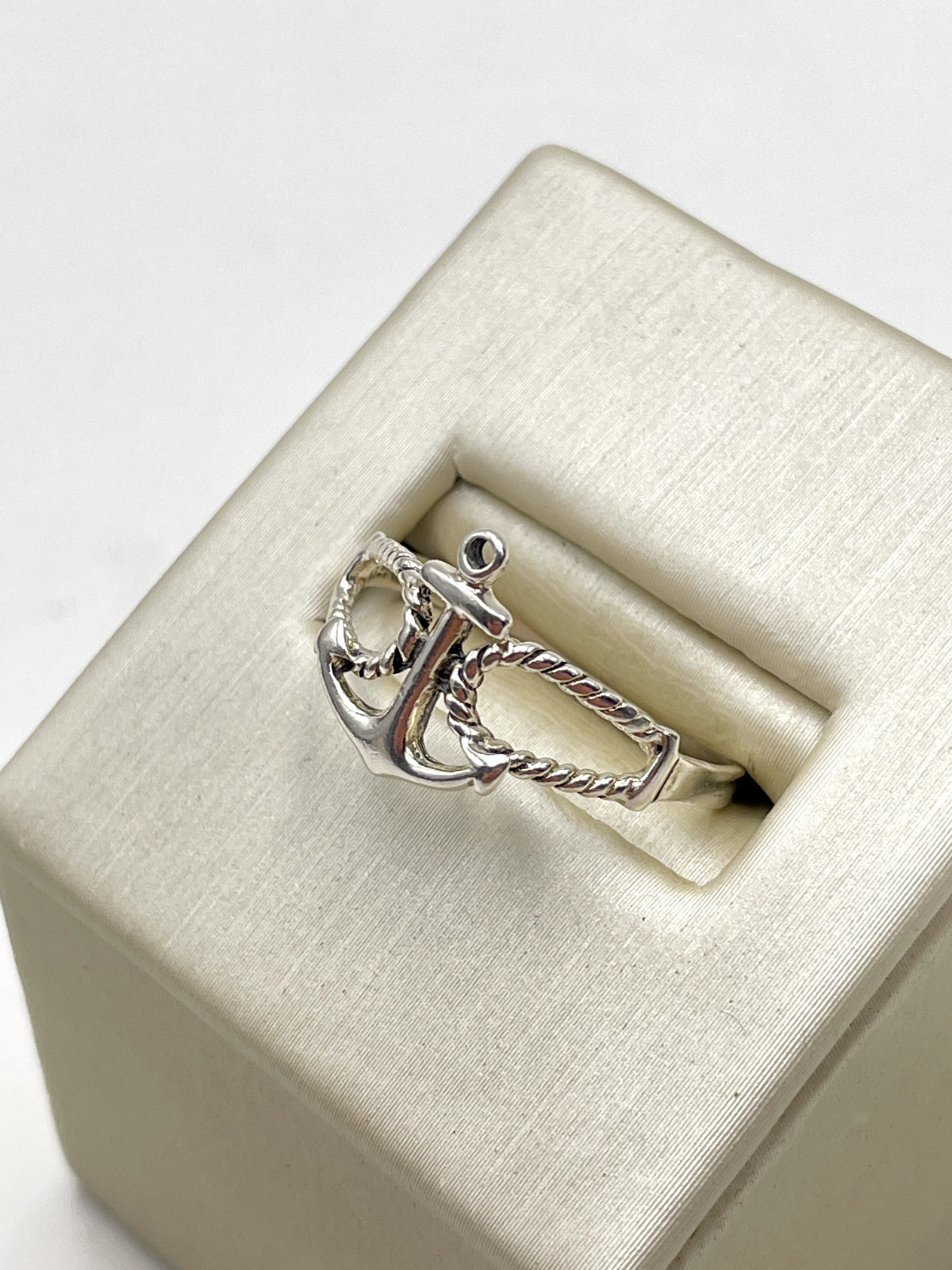 STERLING SILVER 925 ANCHOR 2mm BAND SIZE 9 RING 1.6g