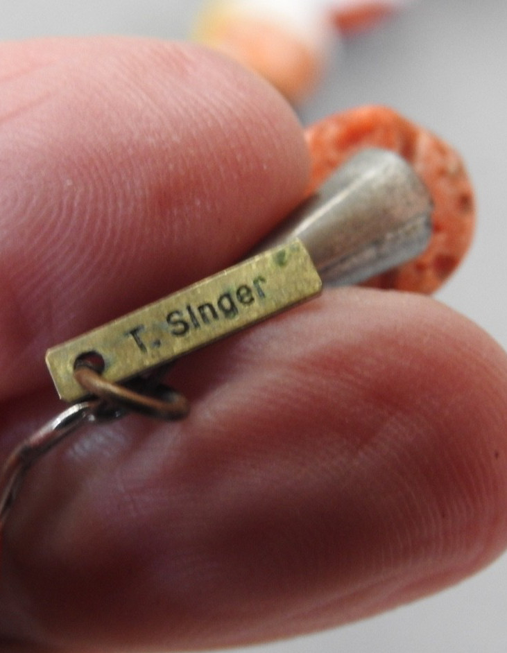 TOMMY SINGER 30″ NECKLACE Navajo with metal tag