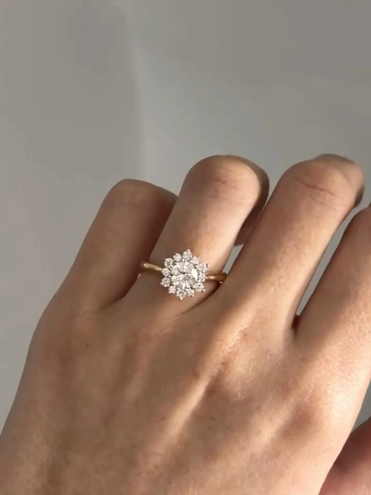 14k Yellow Gold Round Cut Lab Grown Diamond wedding Wear Jewelry Cluster Ring