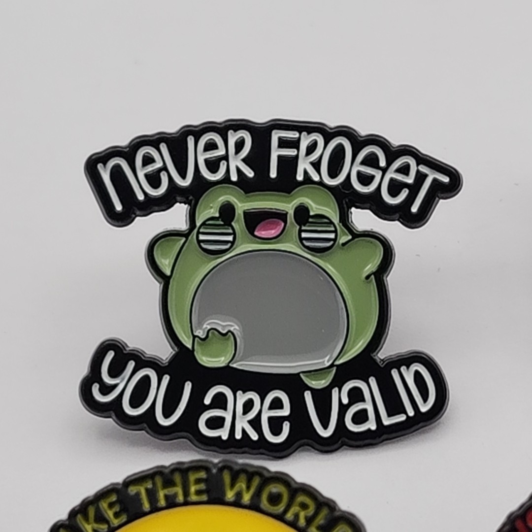 x6 Enamel Pin Frogs Cute Gunny Evil Lapel Jewelry Cute Froggy Cute Hat
