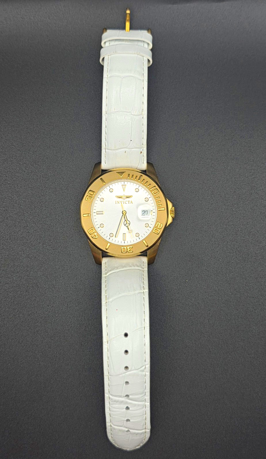 Invicta Pro Diver Quartz 50m Gold Case White Dial Date White Leather Strap