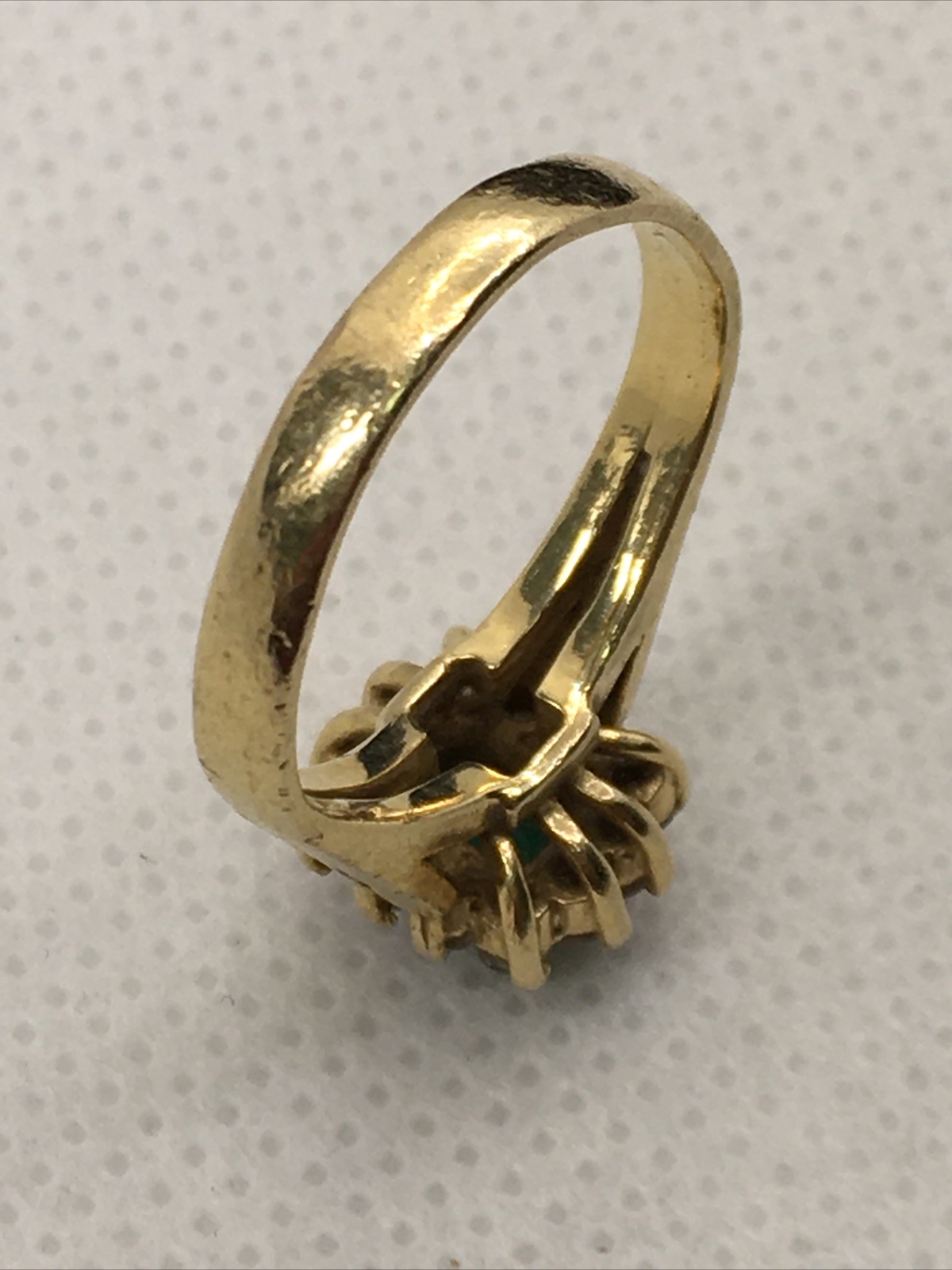 VINTAGE 14K Yellow Gold 0.37CTW Emerald & 0.25CTW Diamonds Ladies Ring 3.4gr.