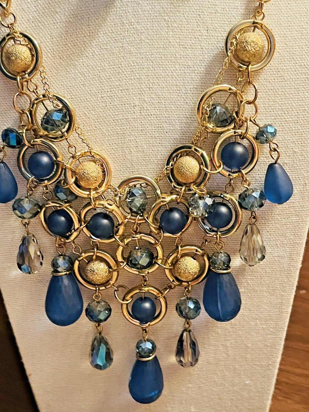 Vintage Blue Crystal Statement Necklace Earrings Set Gold Tone 14–18”