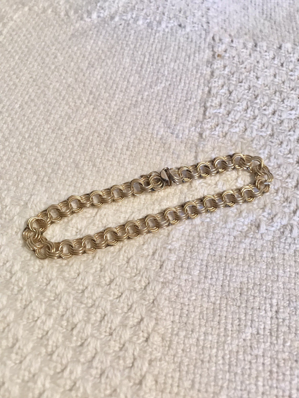 Vintage 7.5”Krementz Gold-Tone Curb 3 Link Bracelet Weighs 7.1 Grams.