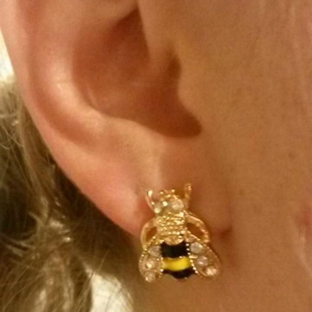 CUTE HONEY BEE EARRINGS Post Stud Pair NEW Yellow Black Enamel Bling Rhinestone